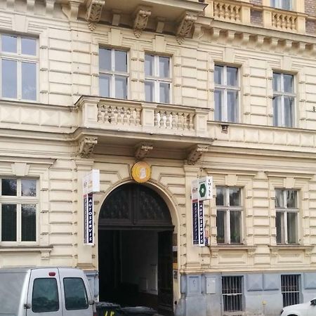 Quiet Courtyard Apartment Praga Exterior foto